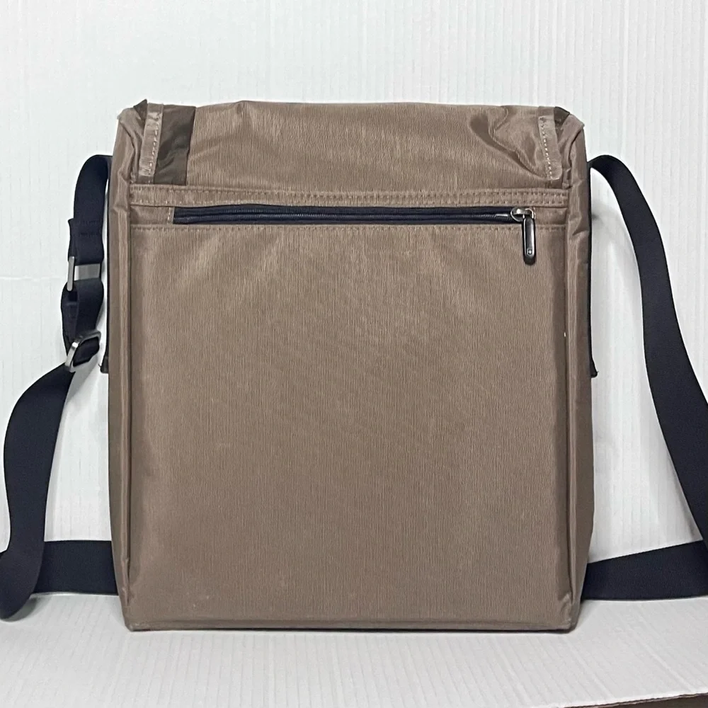 VICTORINOX Crossbody Messenger Laptop Bag